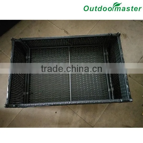 Factory Production 4pcs Assembled Cushioned Black Wicker Sofa Set photo-4