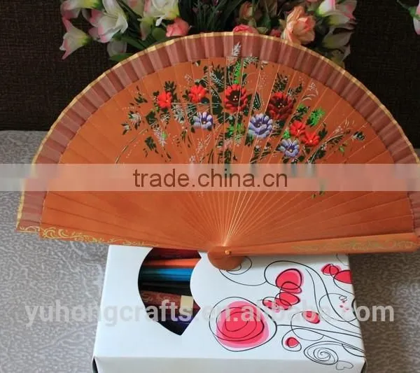 Hand Paited Spanish Wood Fan With Flower Pattern photo-2