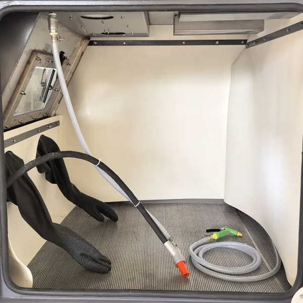 Wetblast Cabinets Wet Blast Dust Free Blasting Cleaning photo-3