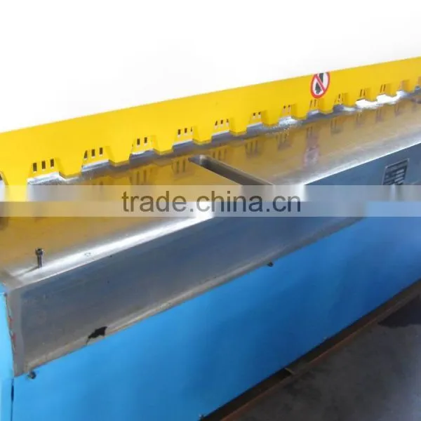 QC12Y CNC Hydraulic Swing Beam Shear Machine , Stainless Steel Cutting Machine photo-2