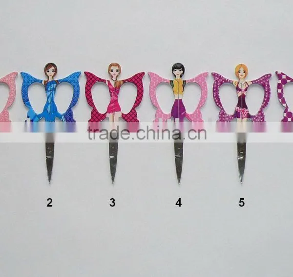 Eyebrow scissors