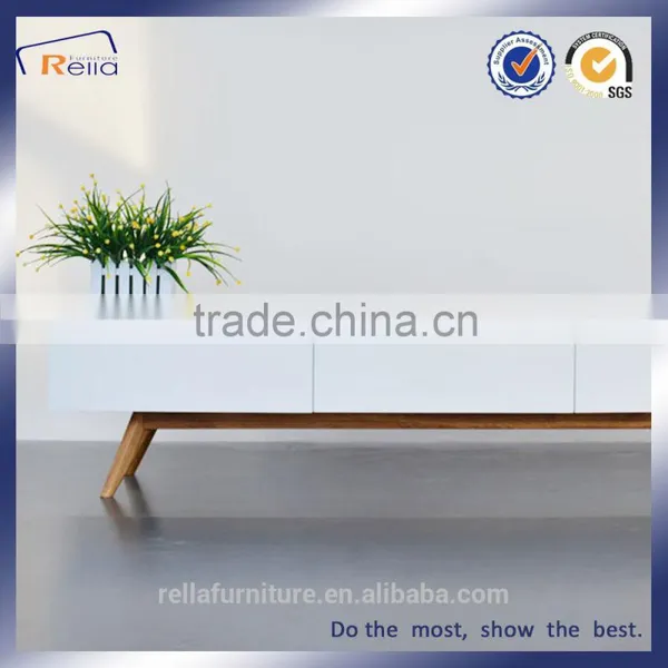 Wholesale Wooden Used TV Stand With Solid Wood Legs Design