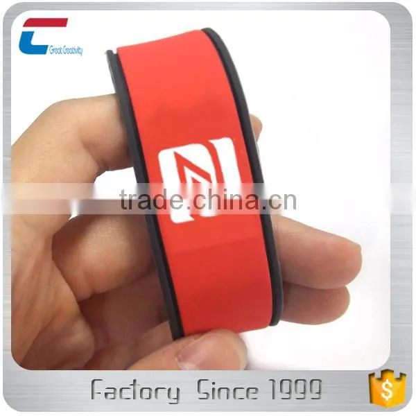 Chuangxinjia Silicone Wristband Adjustable UHF Gen2 Rfid Wristband photo-4