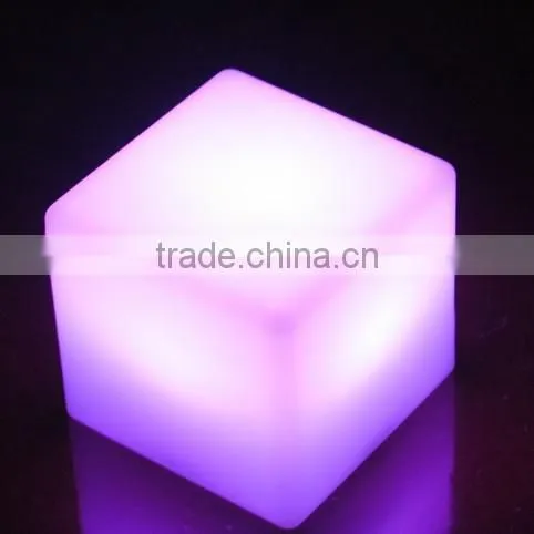 Hot Sale RGB Growing Lighting Waterproof High Quality Plastic LED Cube With 16 Colors Change photo-3