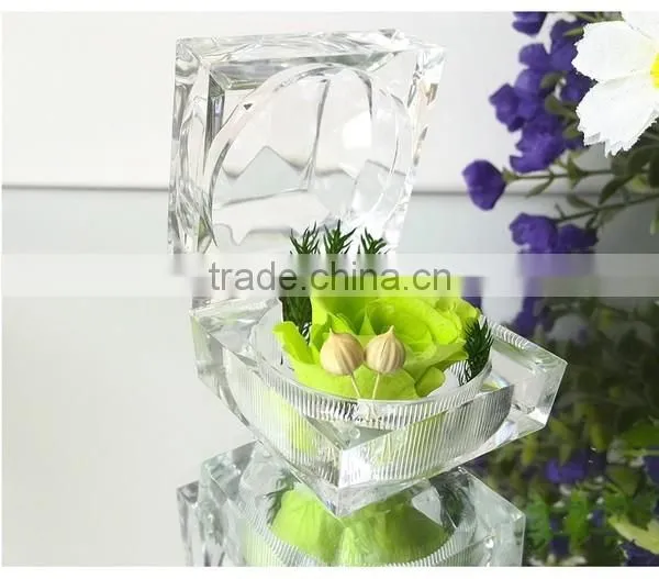 China Natural Real Touch Wholesale Preserved Roses Flower In Acrylic Ring Glass Boxes photo-4