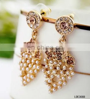 Pearl grape drop pendant earring stud adorned with crystal gold coffee color dangle earring