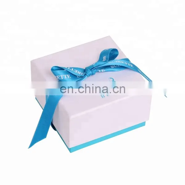 China Custom Logo Box Luxury Fashion Cardboard Luxury Custom Paper Box Bag With Handles photo-2