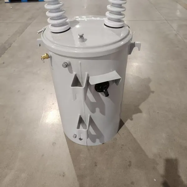 Transformador de aceite de una fase de 10KVA - 37.5KVA para sistemas de distribución de energía