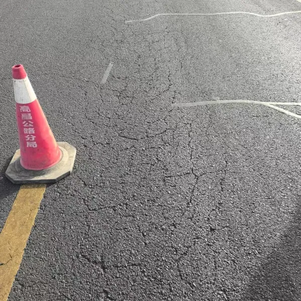 Road Crack Repair Patches
