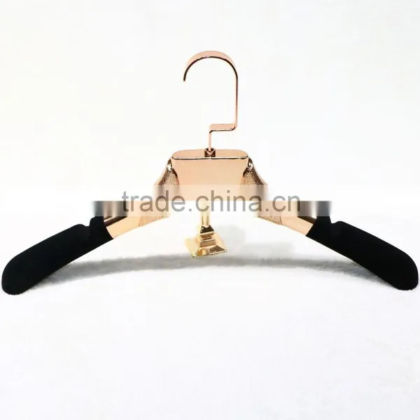 High End Velvet Covered Shoulder Plastic Hanger for Whole Sale