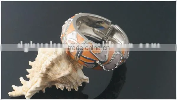 Factory Price Ceramic Feel Loving Heart Artwork Metallic Rhinestone Alloy Bangles photo-2