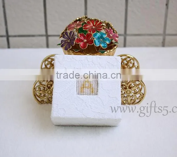 New Arrival White Jewelry Box Bracelet Box Necklace Box With Beaded Name Plate of A photo-3