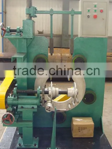 Tire packing machine