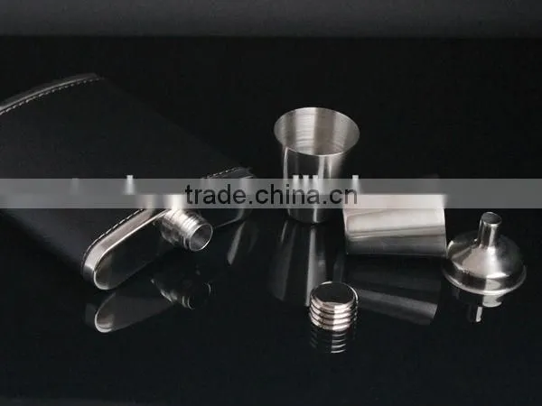 Hot Selling 7oz Stainless Steel Hip Flask Set photo-5