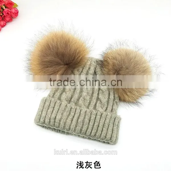 Stylish Kids Double Balls Winter Warm Wholesale Beanie Hats With Raccoon Fur Ball photo-4