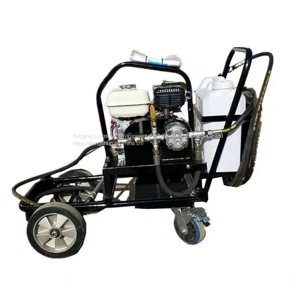 LONGSHUN asphalt emulsion spraying machine for asphalt surface