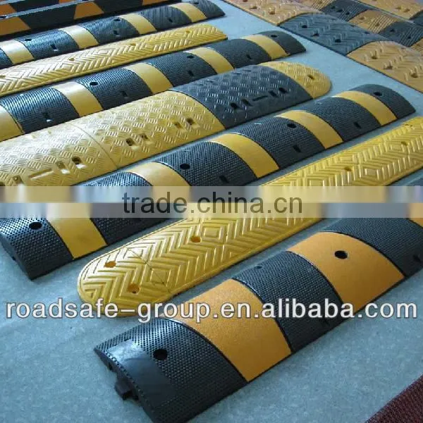 China Market Wholesale Safety Equipment Rubber Cable Hump photo-3