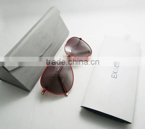 Triangle PU Gift Glasses Case Box photo-4