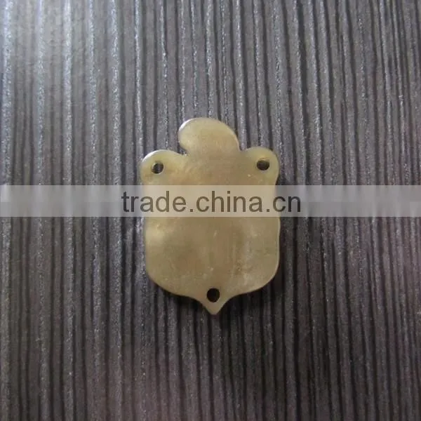 Customized Leave Shape Hot Stamping Resin Label photo-3