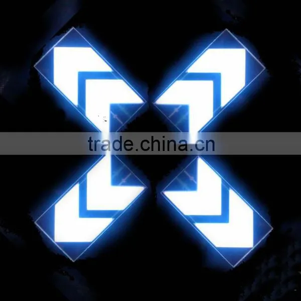 6.3cm wide by 10.7cm EL Arrows backlight el Arrows panel with wires and connectors attached
