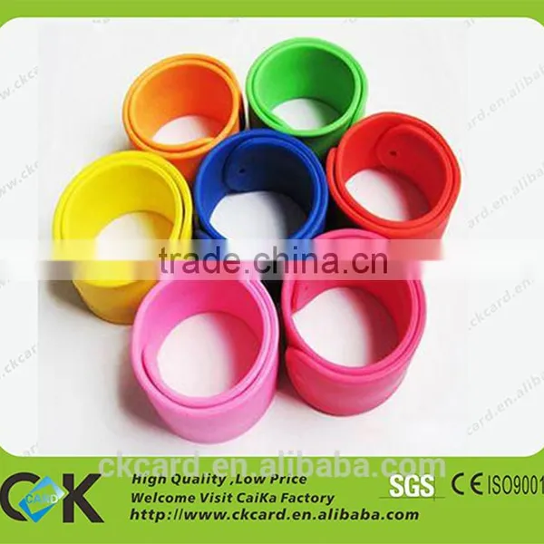 Customize Silicone Pat Band Snap Bracelet Wholesale photo-5