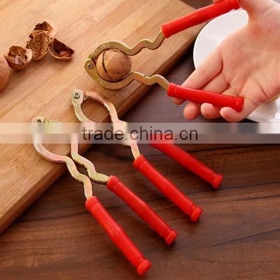 Cheap Plastic and Iron Nut Cracker Macadamia Nut Cracker Walnut Cracker photo-3