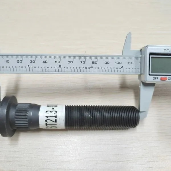 WST213-0015 116mm M20*1.5*107*10.9 31NB-04051_31NB-04052 117MM Bus Spare Parts Stainless Steel Hub 10 Tons Rear Wheel Bolt Parts photo-4