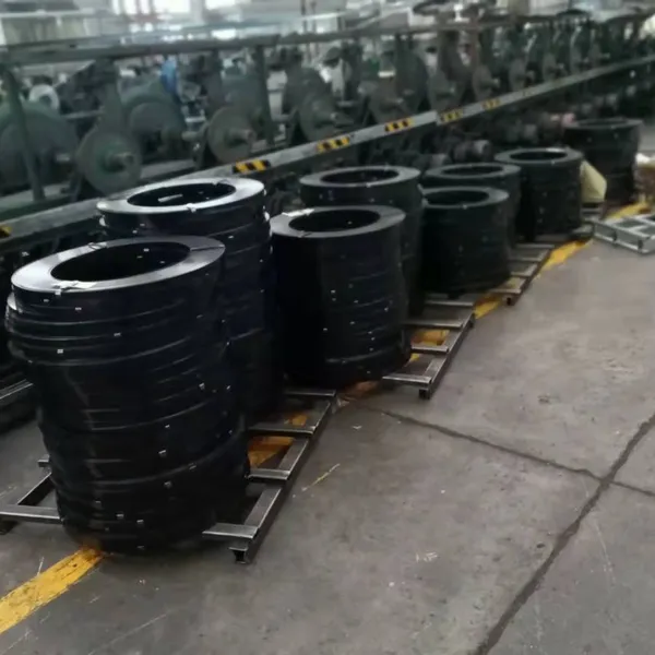 PAINTED BLACK STEEL STRAPPING