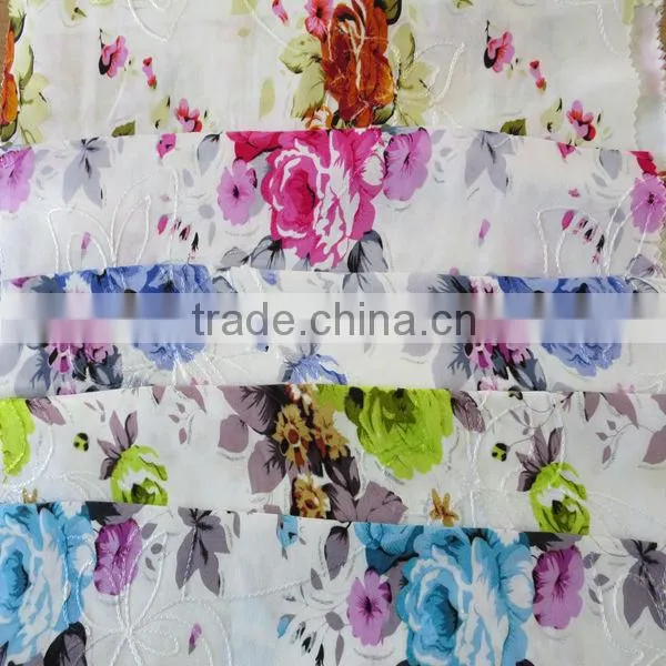 100% Rayon Embroidery Fabric Printed for Ladies' Garment