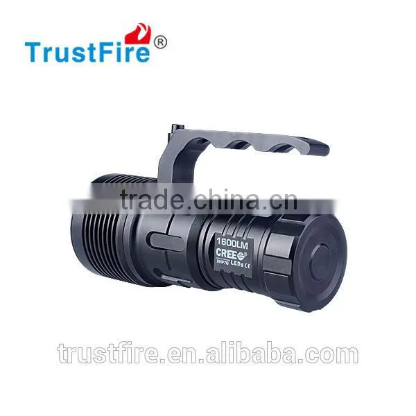 2016 Hot!!! DF009 Cree Led Flashlight Using One CREE XHP70 , 4* 18650 Rechargeable Li-Ion Battery for This Diving Flashlight photo-4