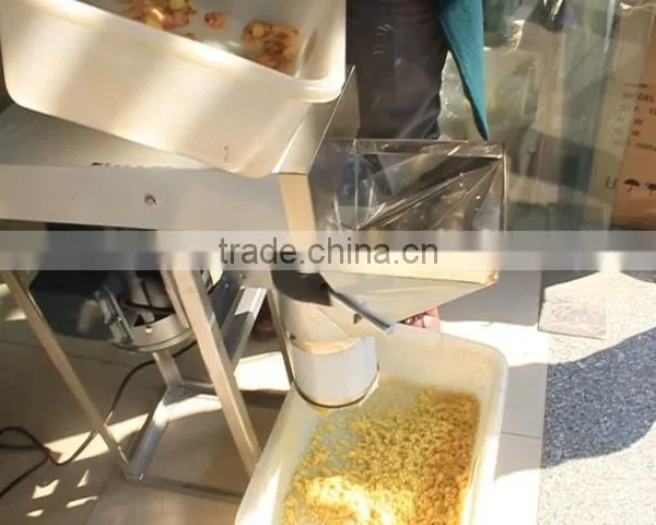 High Efficiency Automatic Pepper Capsicum Garlic Ginger Grinding Machine photo-6
