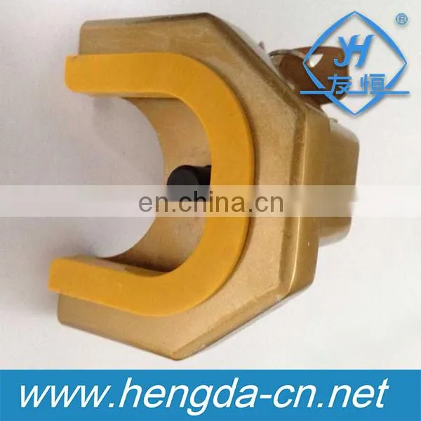 YH9009 High Security Caravan Truck Trailer Hitch Lock With Key photo-6