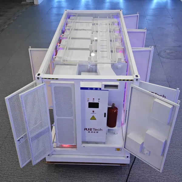 Manufacturer of Energy Storage Cabinet Models With Lights photo-3