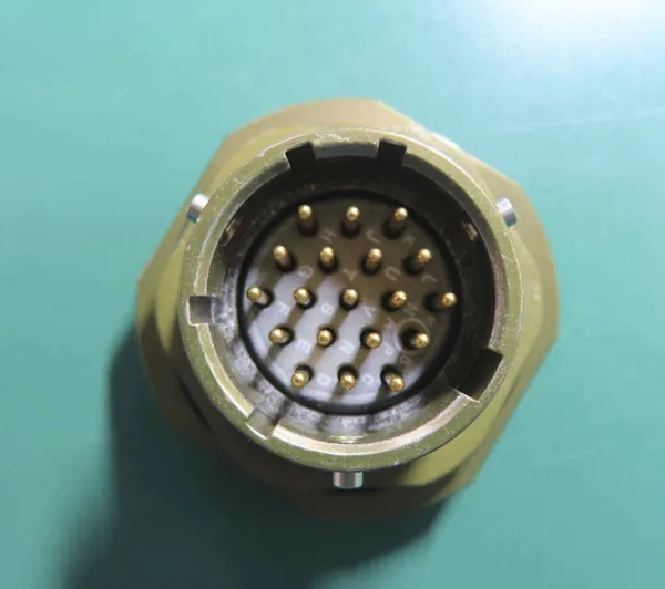 85106RC1832S50 851-06RC18-32S50 SOURIAU Circular MIL Spec Connector photo-2