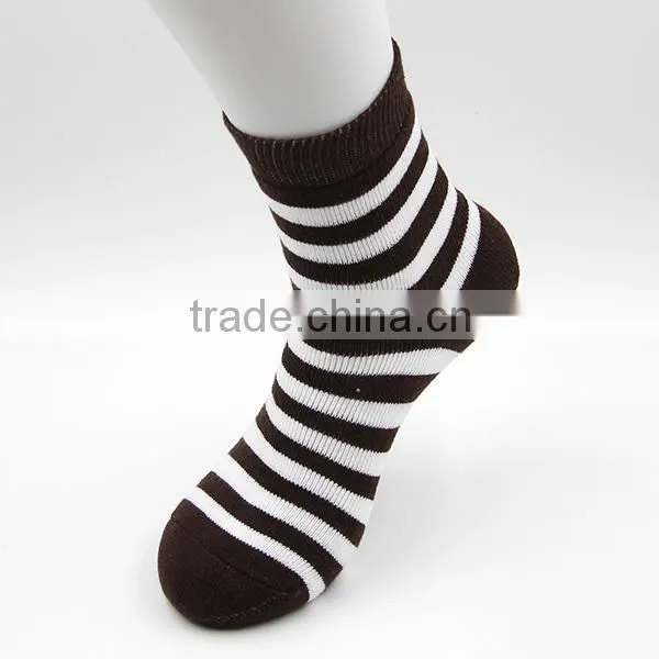 Strip Type Young Girl School Run Socks photo-2