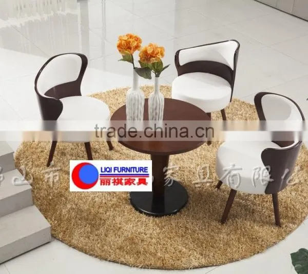 Lobby Coffee Table and Chair