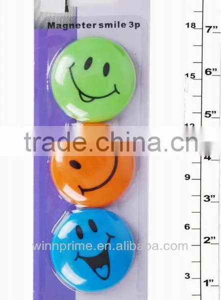 SMILE MAGNETIC STICKER