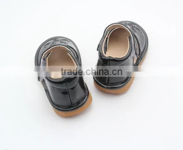 New Style Kids Rubber Baby Shoes Squeaky Shoes for Black photo-2