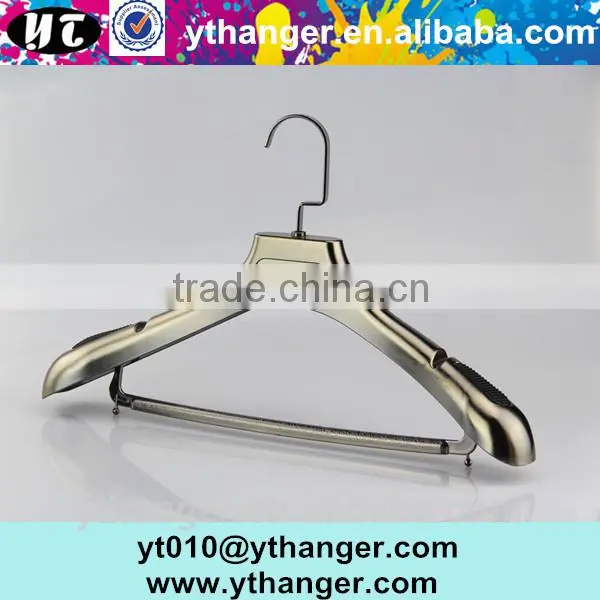 YY0541vintage Wide Shoulder Mens Suit Hanger With Pants Bar Plastic Suit Hanger photo-3