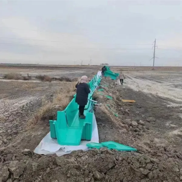 Fiberglass Drain Ditch with 100mm Depth, 45 Degree Angle Edge, Load Capacity EN 1433 D400