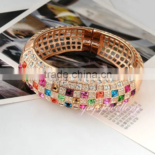 Luxury Crystal Buckingham Jewellery Latest Design Daily Wear Bangle photo-2