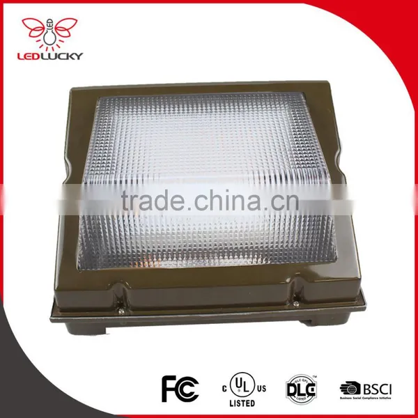 CE FCC 60w IP65 aluminum square outdoor wall light led