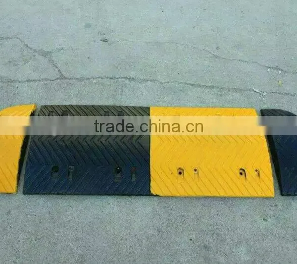 China Traffic Rubber Speed Bump, Speed Hump, Road Hump for Sale photo-3
