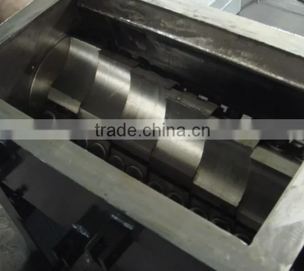 Cheap and Quality Pet Bottle Plastic Crusher for Recycling Line photo-4