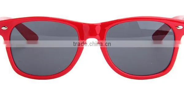 2016 Cheap OEM Sunglasses Own Logo Sunglasses Promotion photo-2