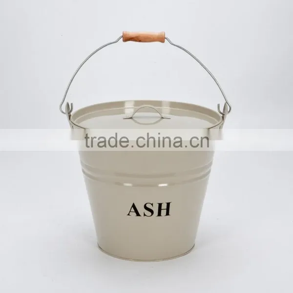 Fireplace Metal Ash/Coal Bucket With Shovel and Brush photo-2