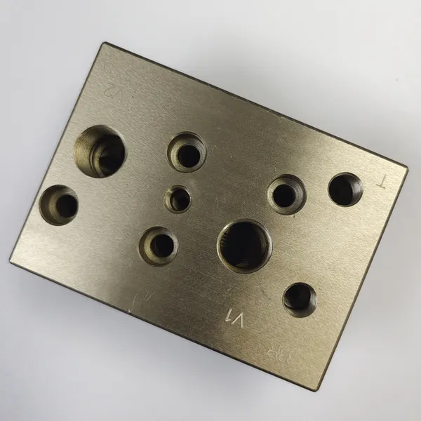 High-quality Hydraulic Aluminum Alloy Fittings & Machined Blocks for Construction Machinery photo-5