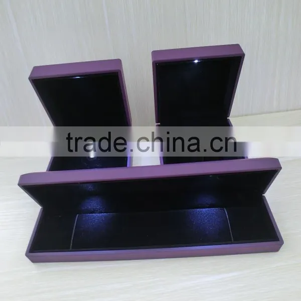 Luxur Varnished Color Jewelry Set Ring Box Bracelet Box Nacklace Box Wedding Gift Set With LED Jewelry Wooden Box photo-6