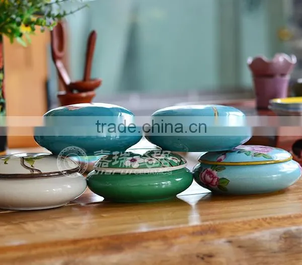 Chinese Unique Design Hand Painted Porcelain Jewelry Holder photo-5