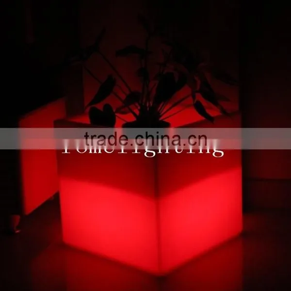 Rotomolding Technology Environmental Protection Plastic Waterproof Light Led Flower Planter For Hall Decorative photo-2